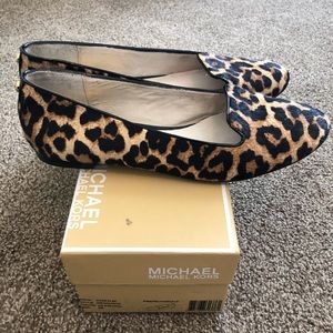 Michael Kors leaped print flat, size 8.5